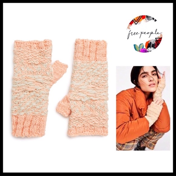 FREE PEOPLE COZY CHUNKY KNIT FINGERLESS GLOVES A2C - Picture 8 of 8